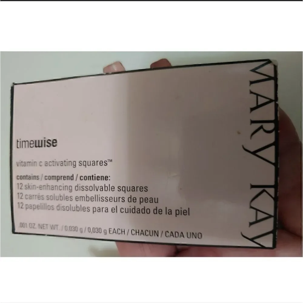 Mary Kay Cosmetics Vitamin C Activating Squares NWOT